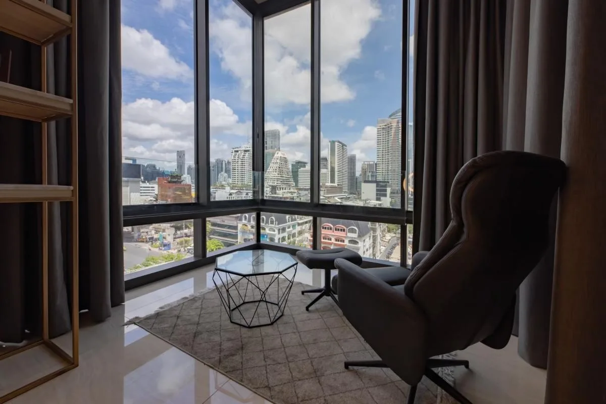 Ashton Silom — photo 8
