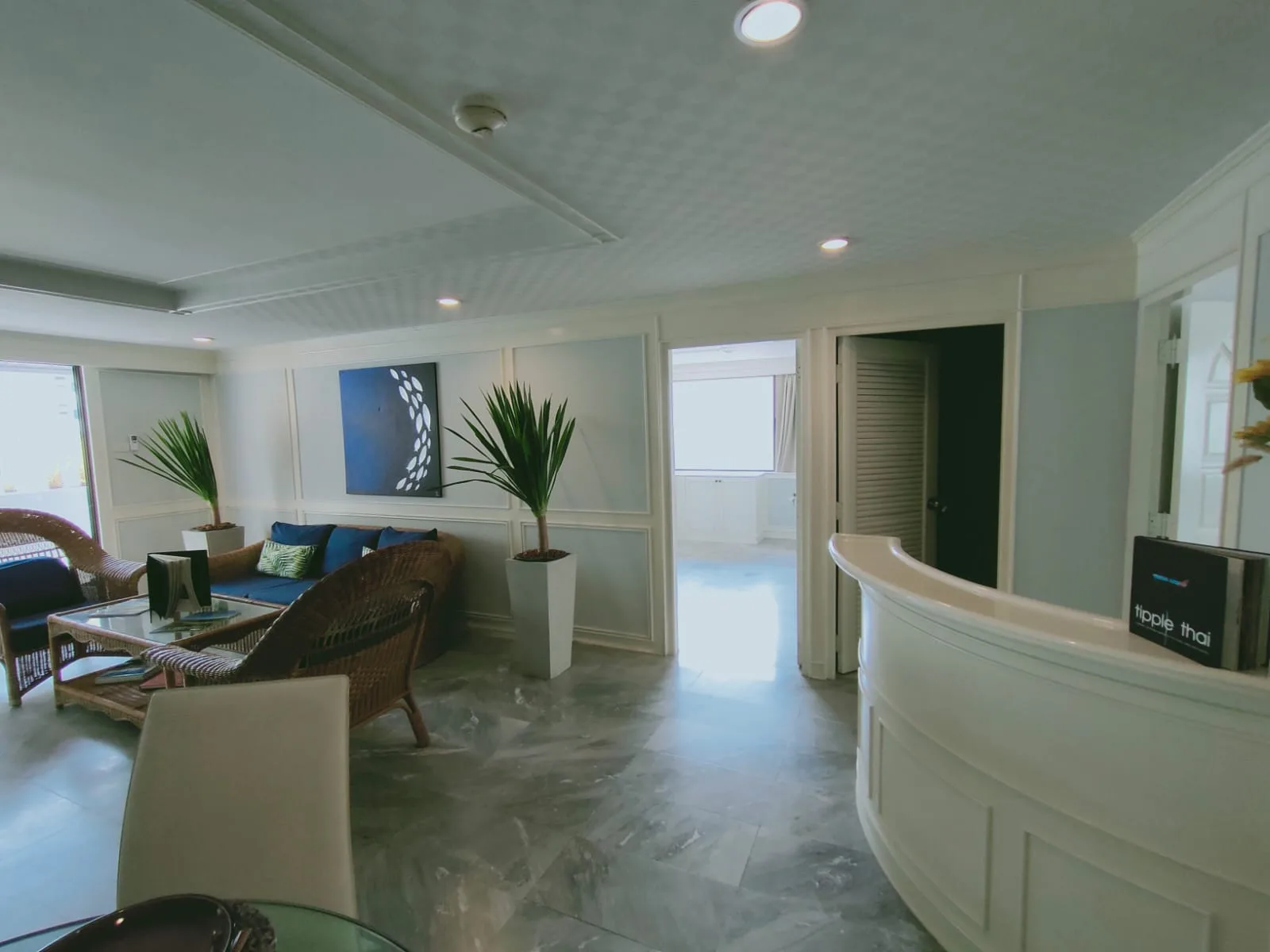 Beverly Tower Condo — photo 3