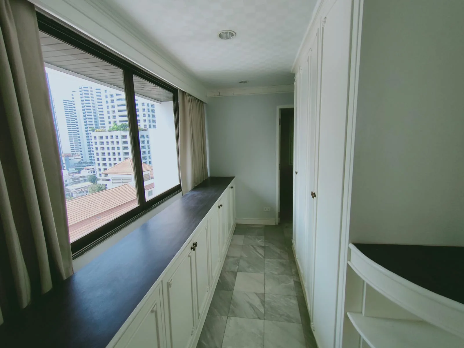 Beverly Tower Condo — photo 8