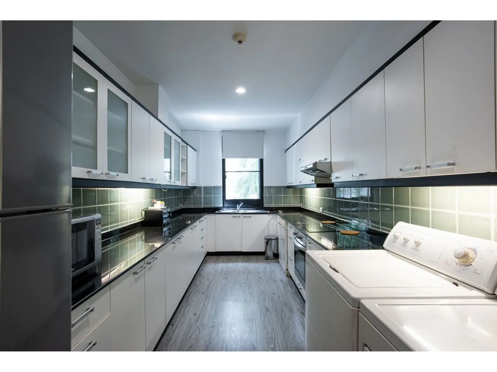 Benviar Tonson Residence — photo 11
