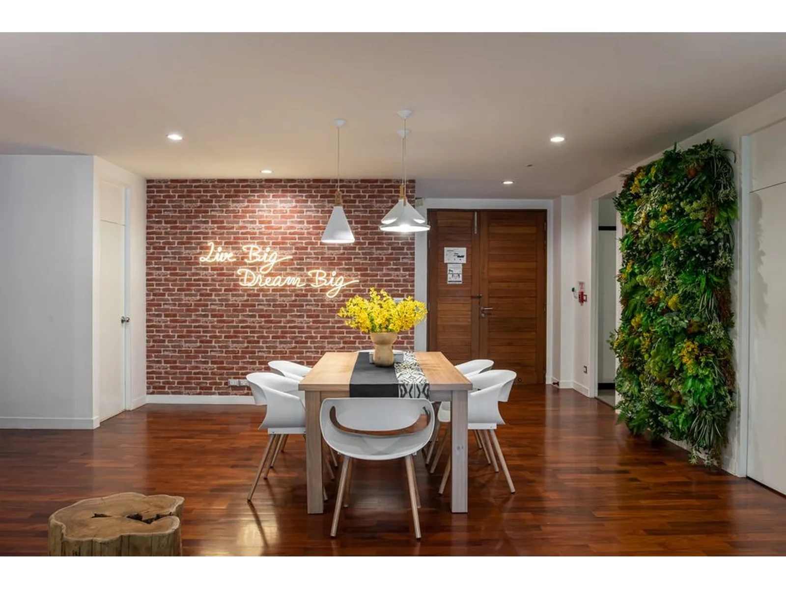 Benviar Tonson Residence — photo 2