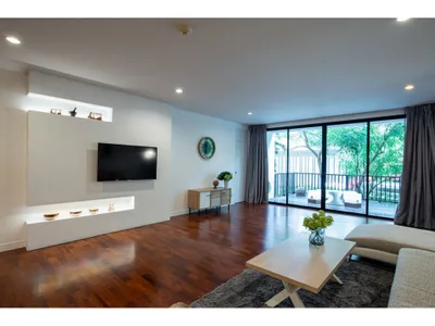 Benviar Tonson Residence