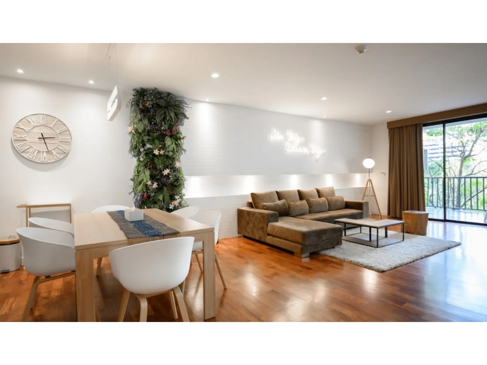 Benviar Tonson Residence — photo 2