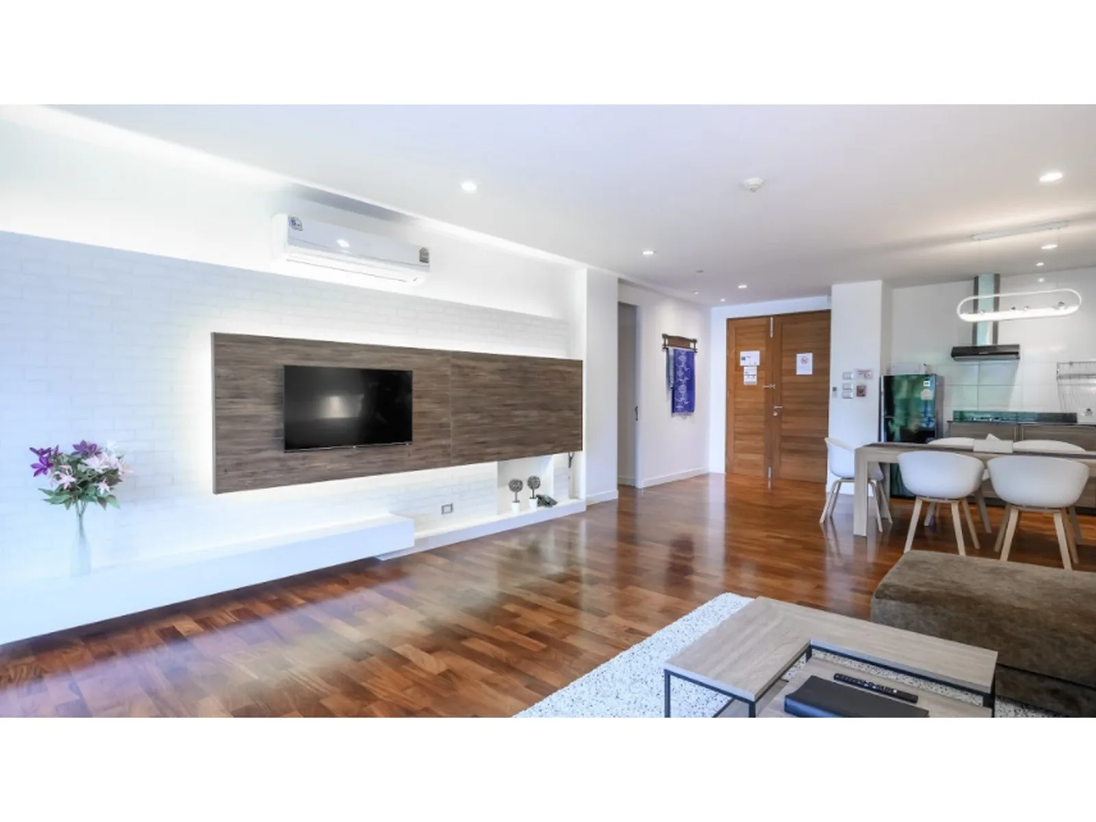 Benviar Tonson Residence — photo 3