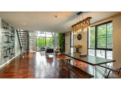 Benviar Tonson Residence