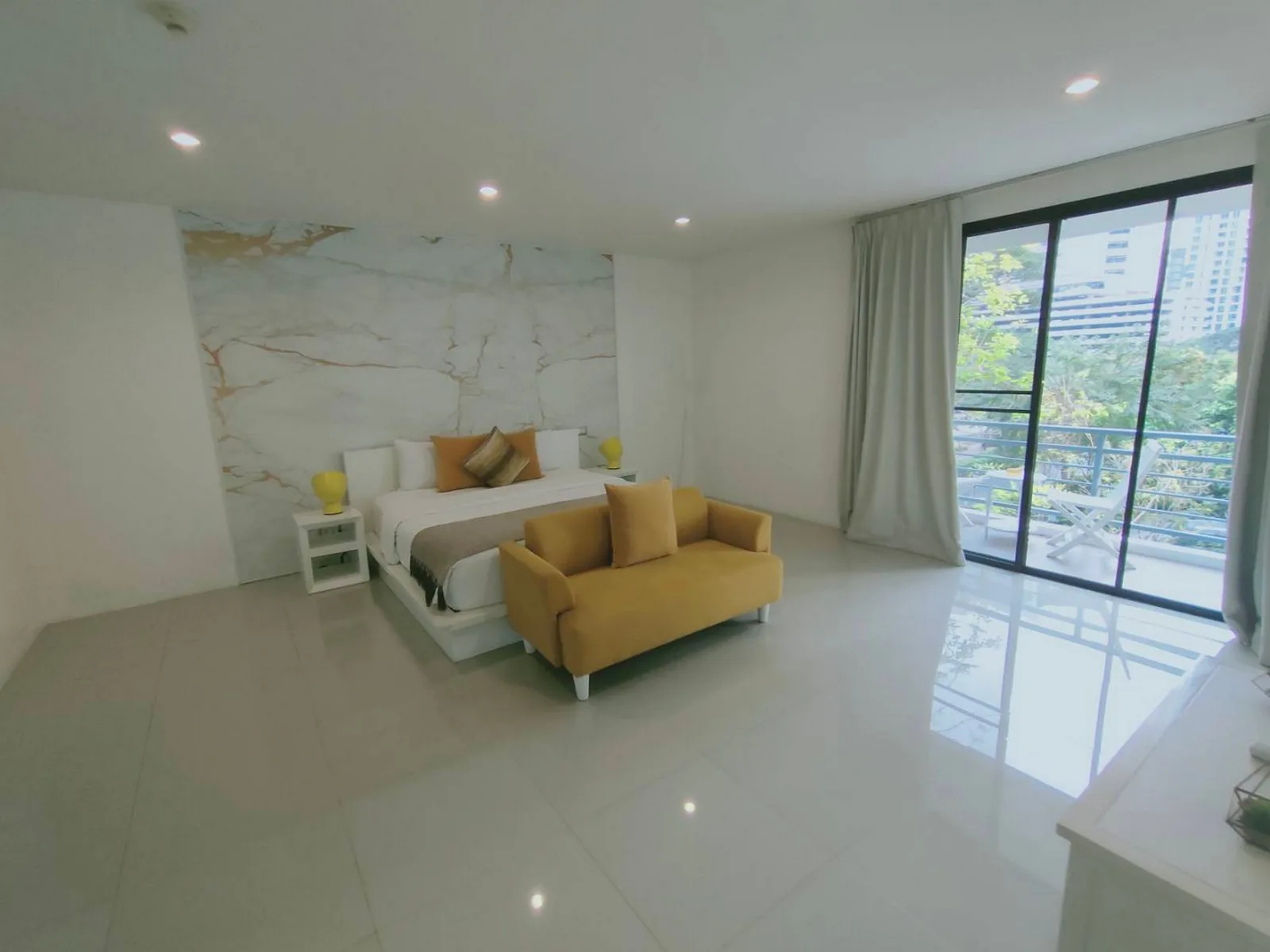 Benviar Tonson Residence — photo 2