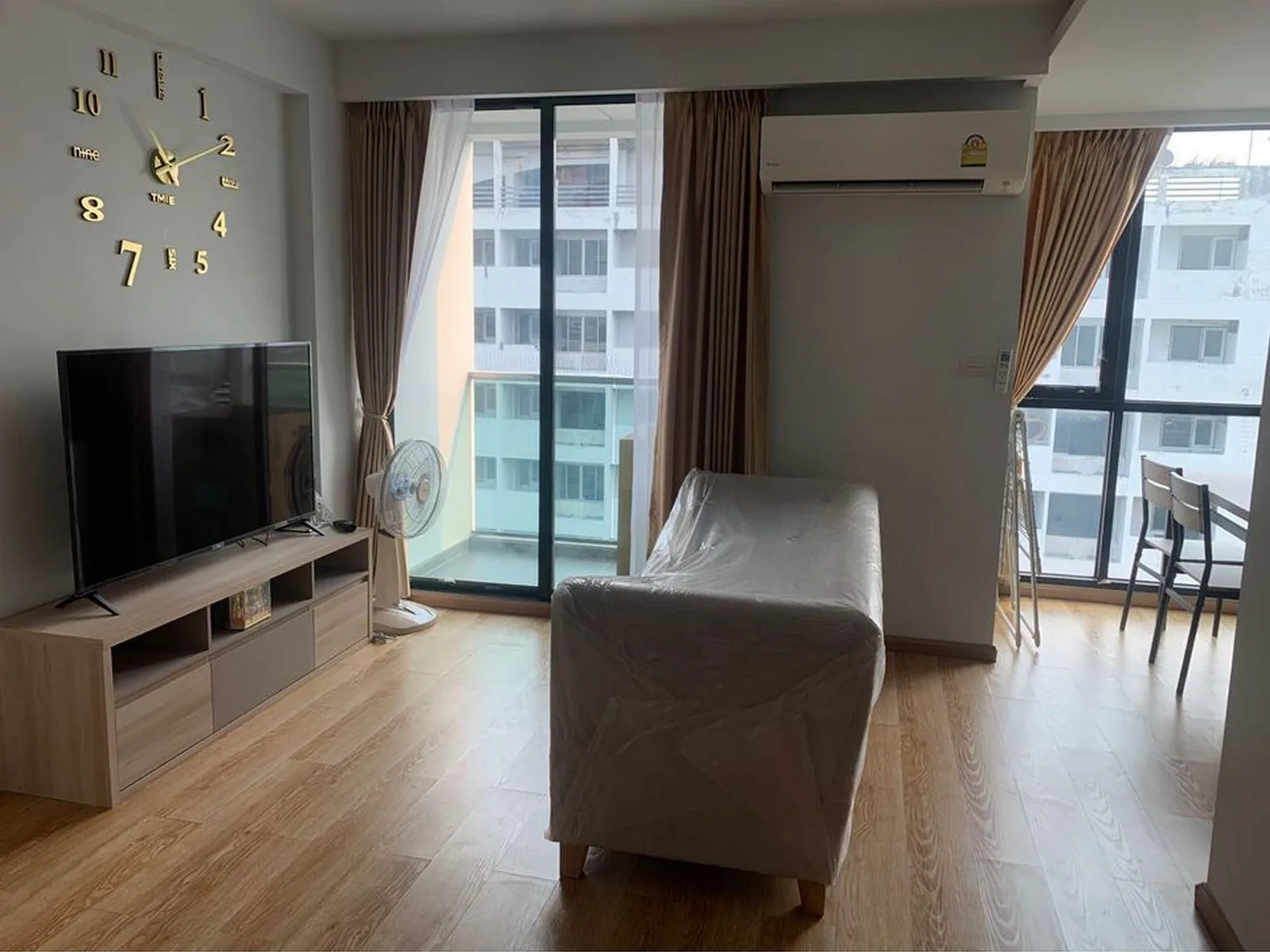 JRY RAMA9 CONDOMINIUM — photo 1