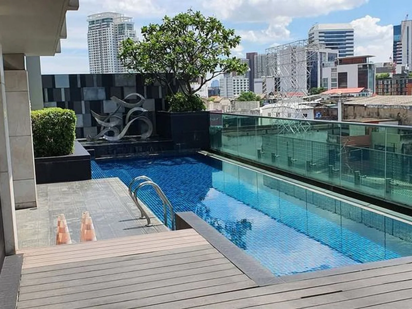 Life Sukhumvit 67 — photo 8