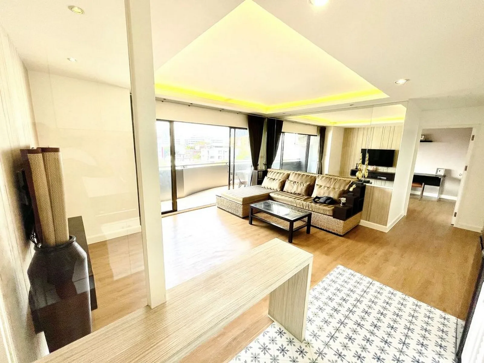 Phasuk Place — photo 2