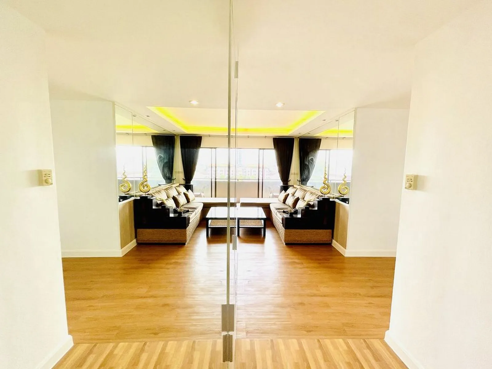 Phasuk Place — photo 11