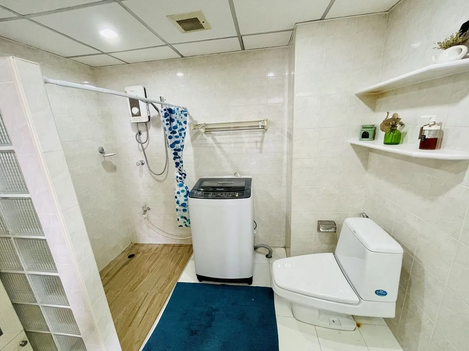 Phasuk Place — photo 12