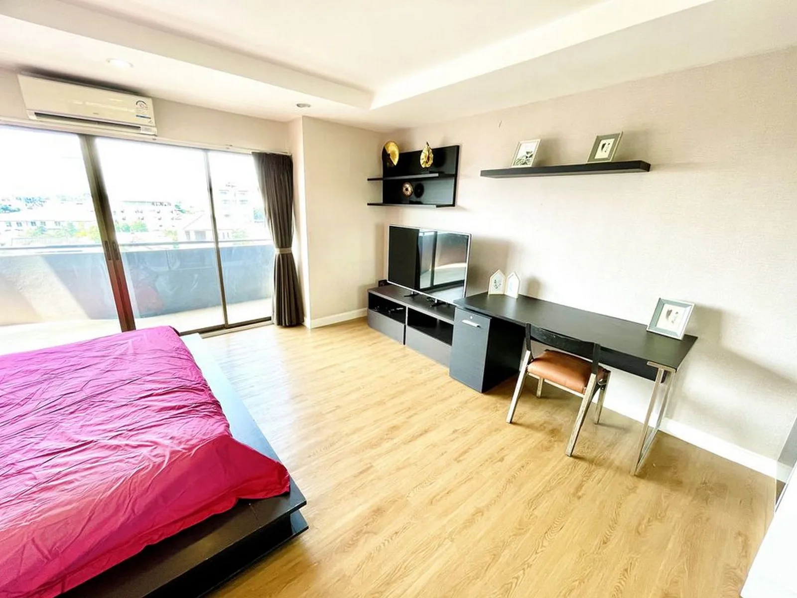 Phasuk Place — photo 7