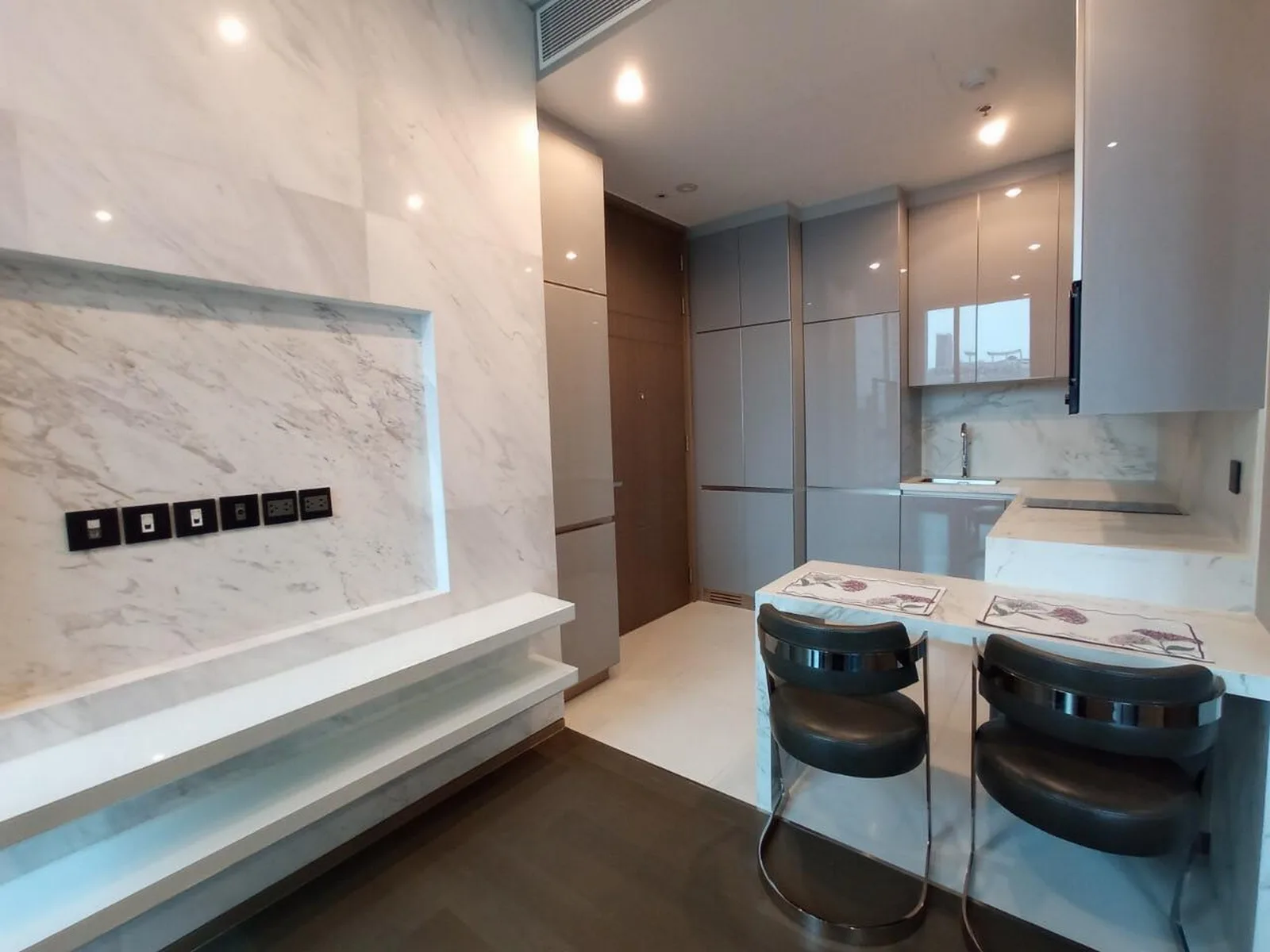 The Esse at Singha Complex — photo 2