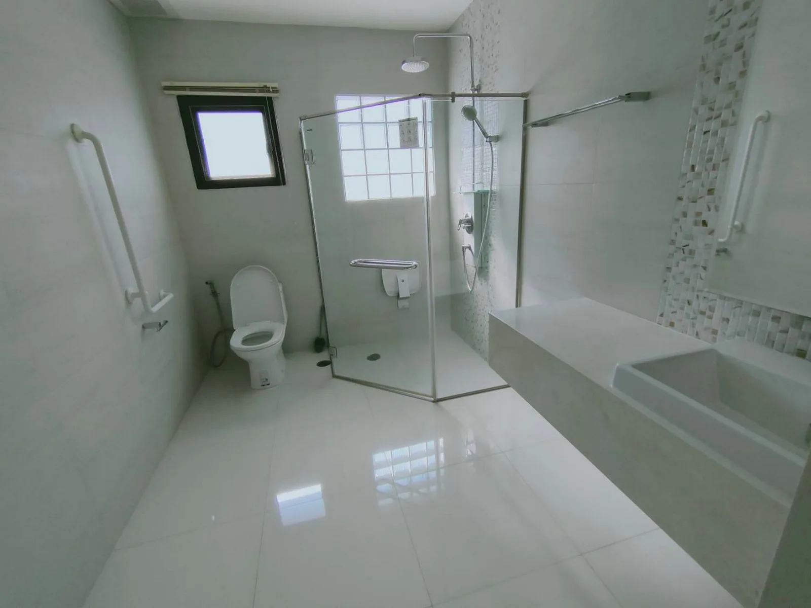 Tonson Court — photo 12