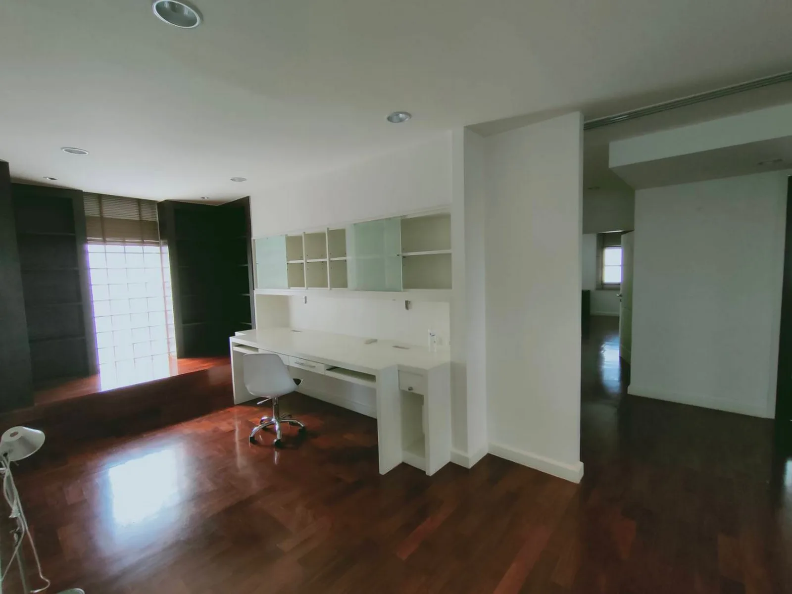 Tonson Court — photo 4