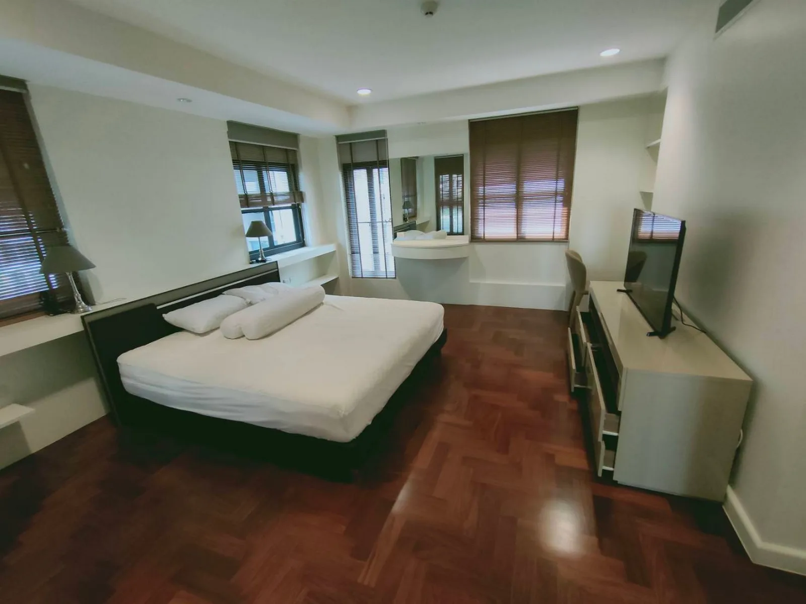 Tonson Court — photo 9