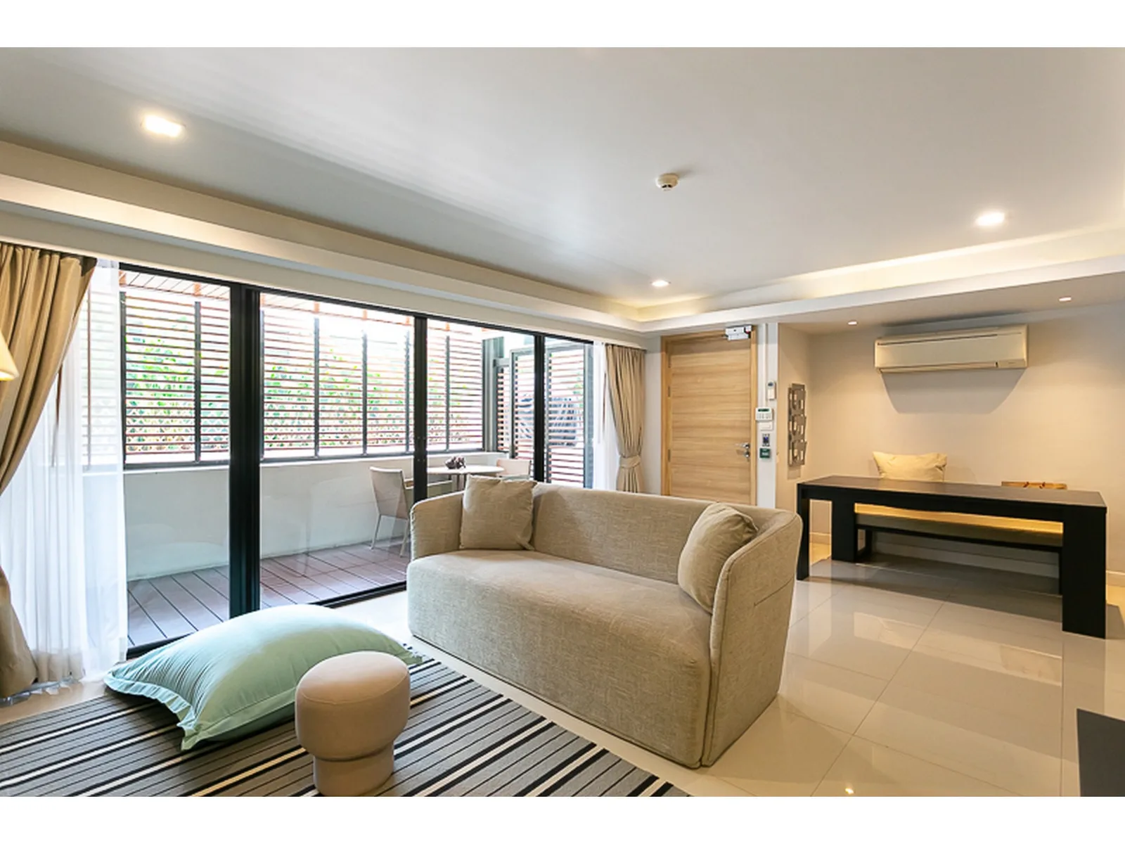 L8 Residence — photo 1