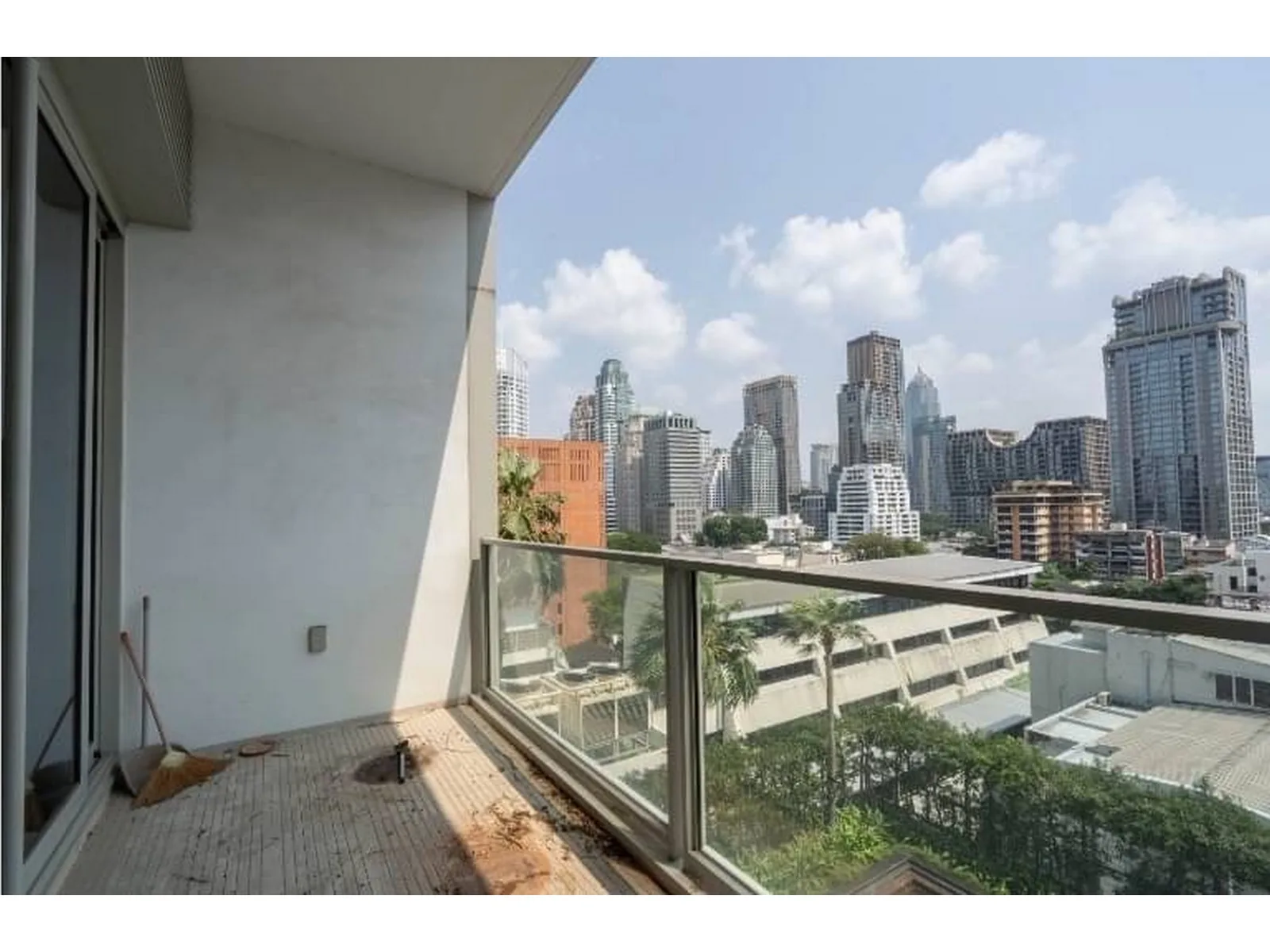 185 Rajadamri — photo 11