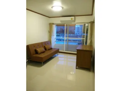 Thonglor Tower