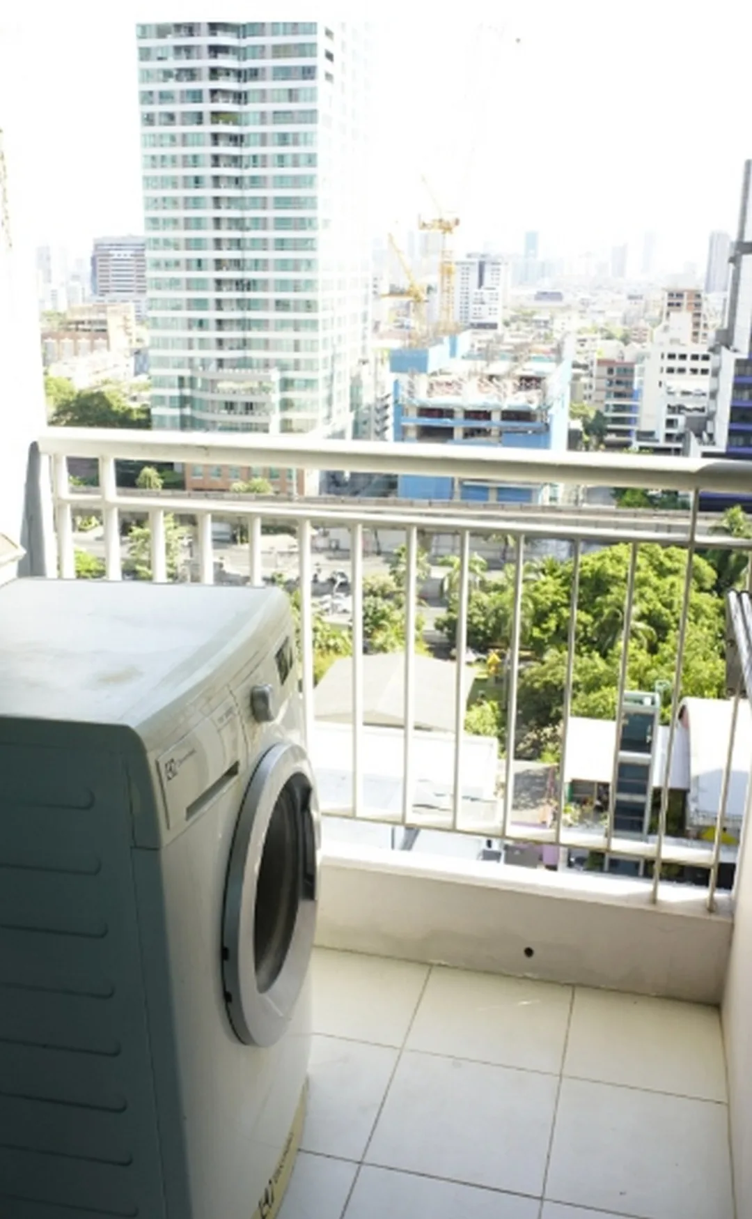 Life @ Sathorn 10 — photo 8