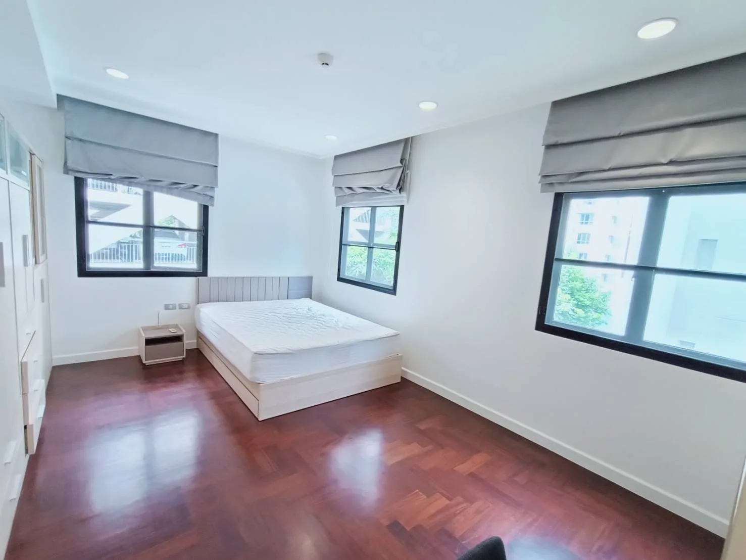 Tonson Court — photo 6
