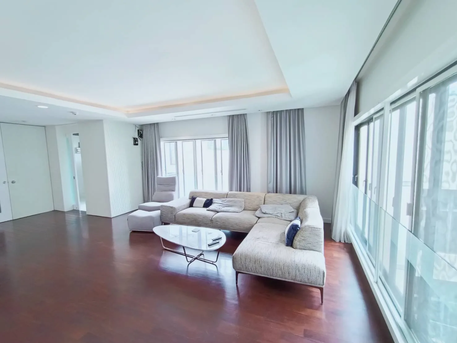 Tonson Court — photo 8