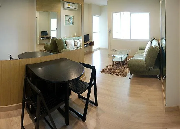 Life @ Sathorn 10 — photo 4