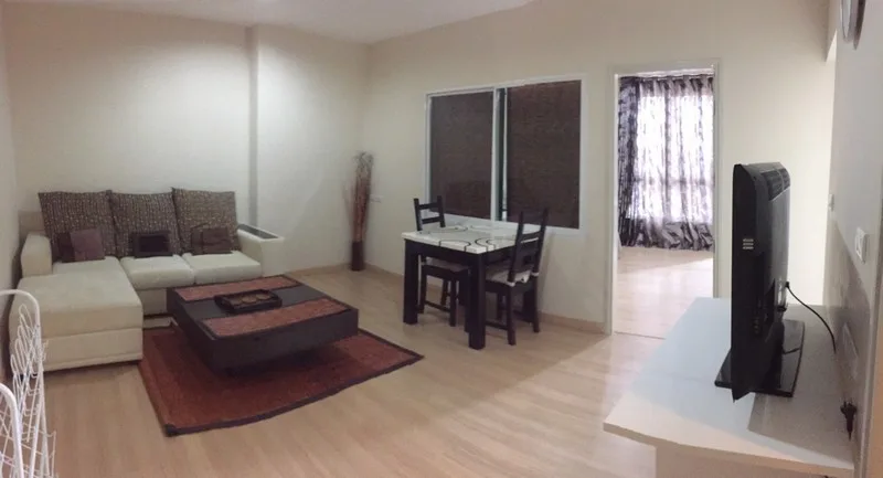 Life @ Sathorn 10 — photo 1