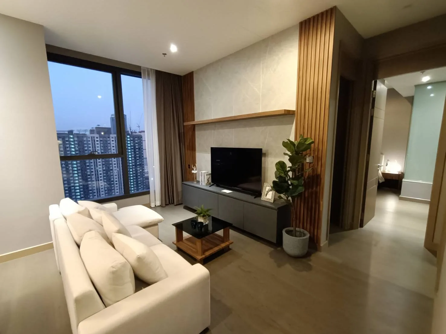 The Esse at Singha Complex — photo 2