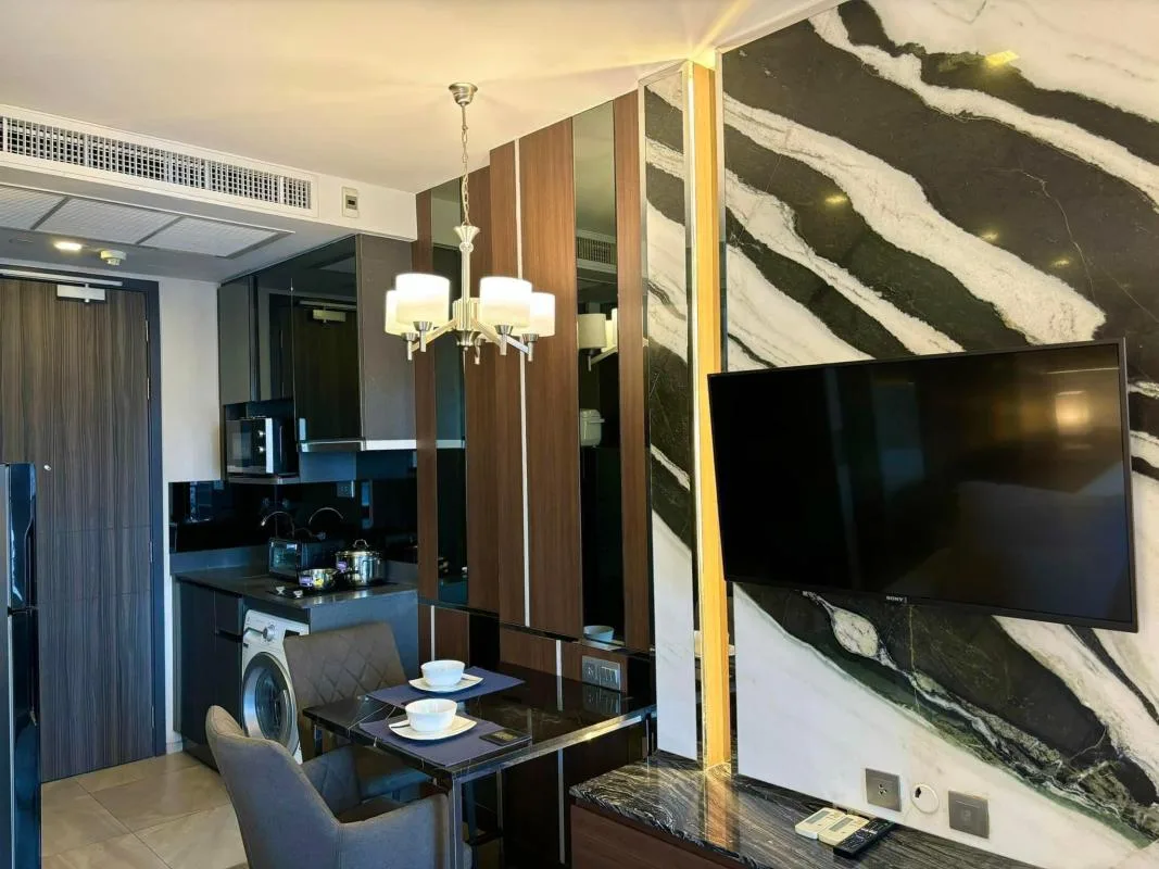 Ashton Asoke — photo 2