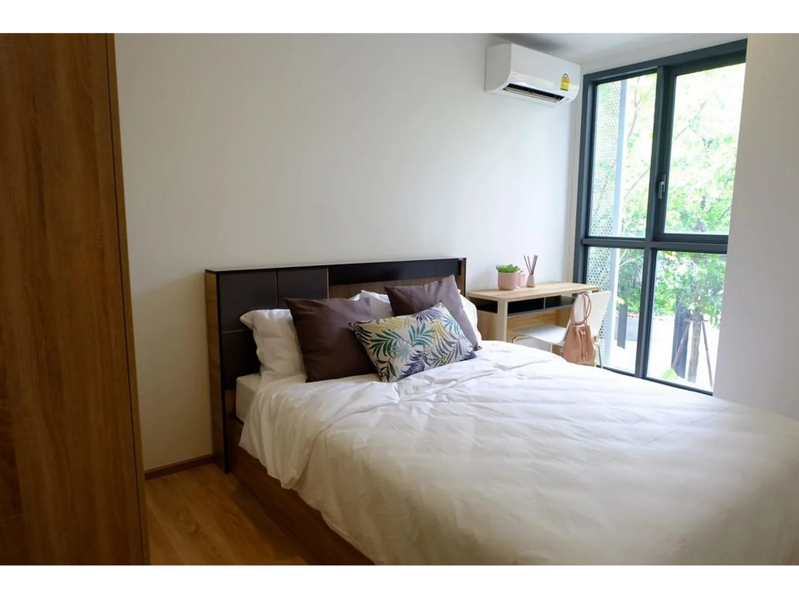 Taka Haus Ekamai 12 — photo 5