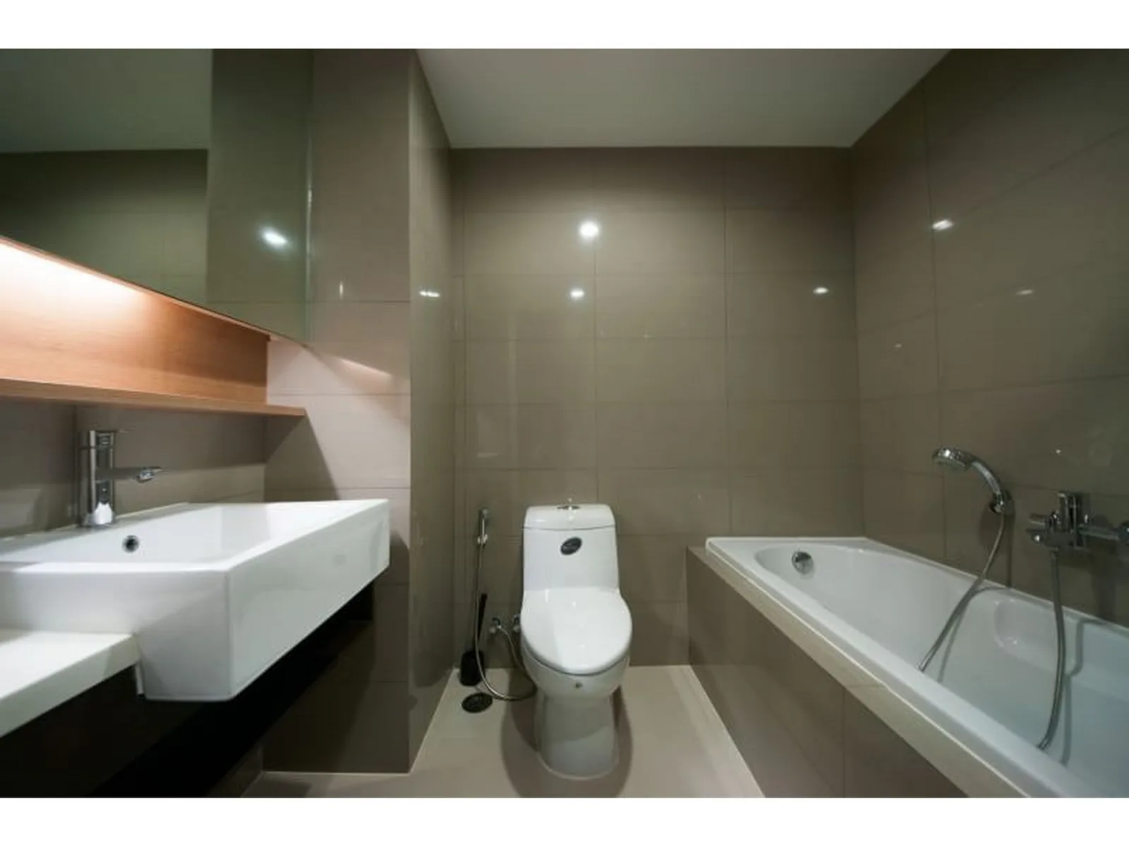 15 Sukhumvit Residences — photo 12