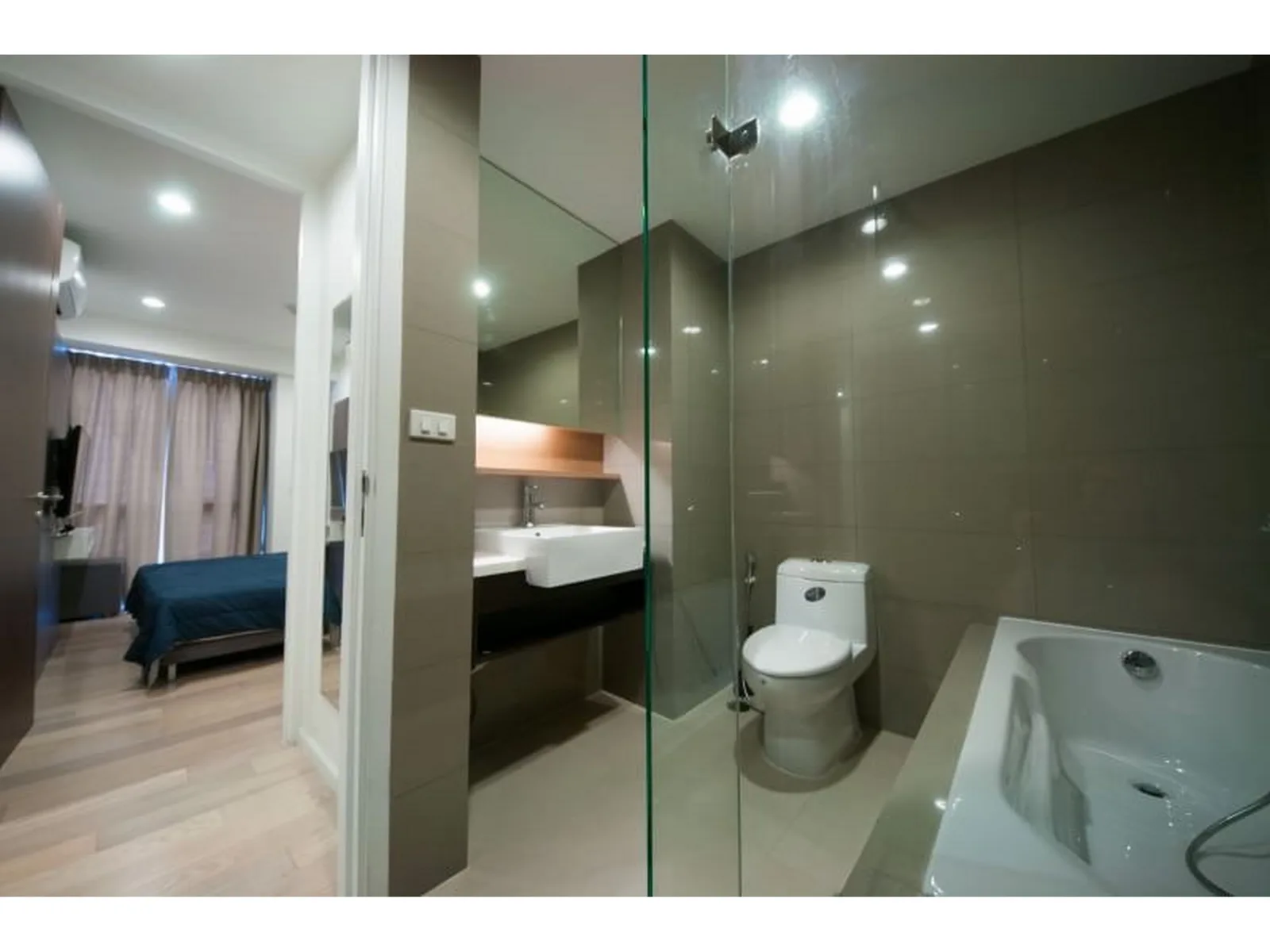 15 Sukhumvit Residences — photo 13