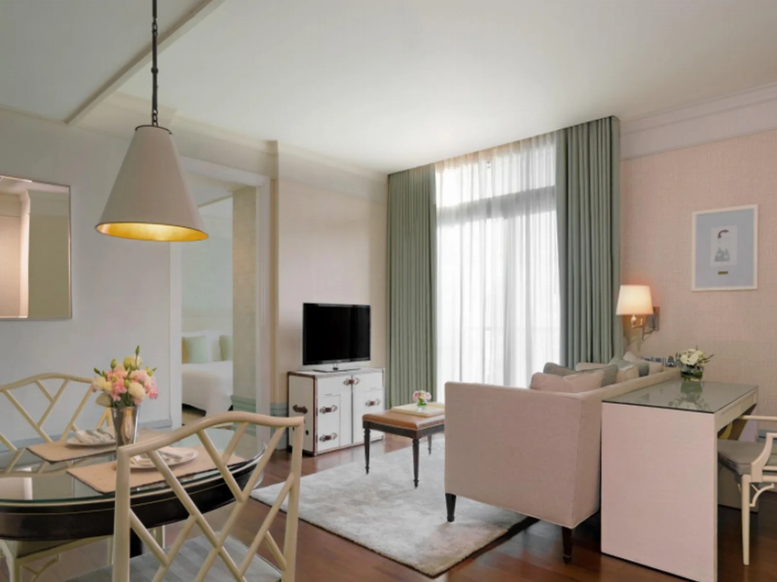 Oriental Residence — photo 2