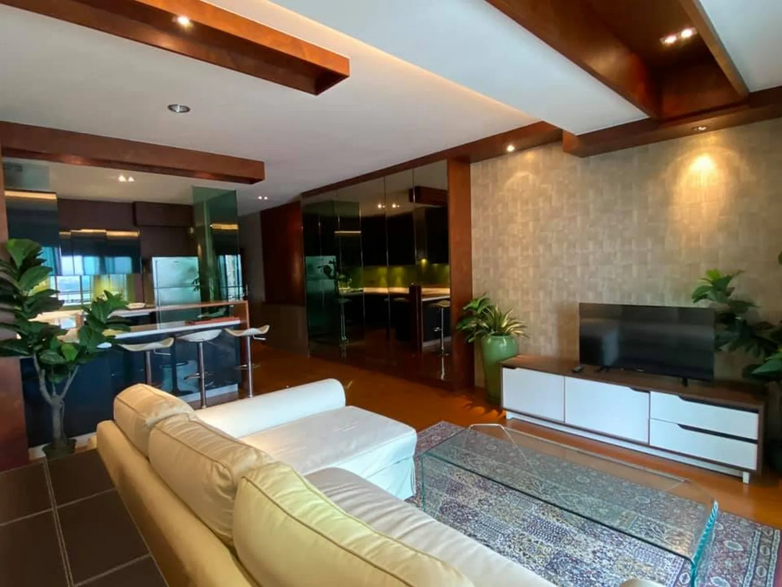 Sathorn Gardens — photo 1