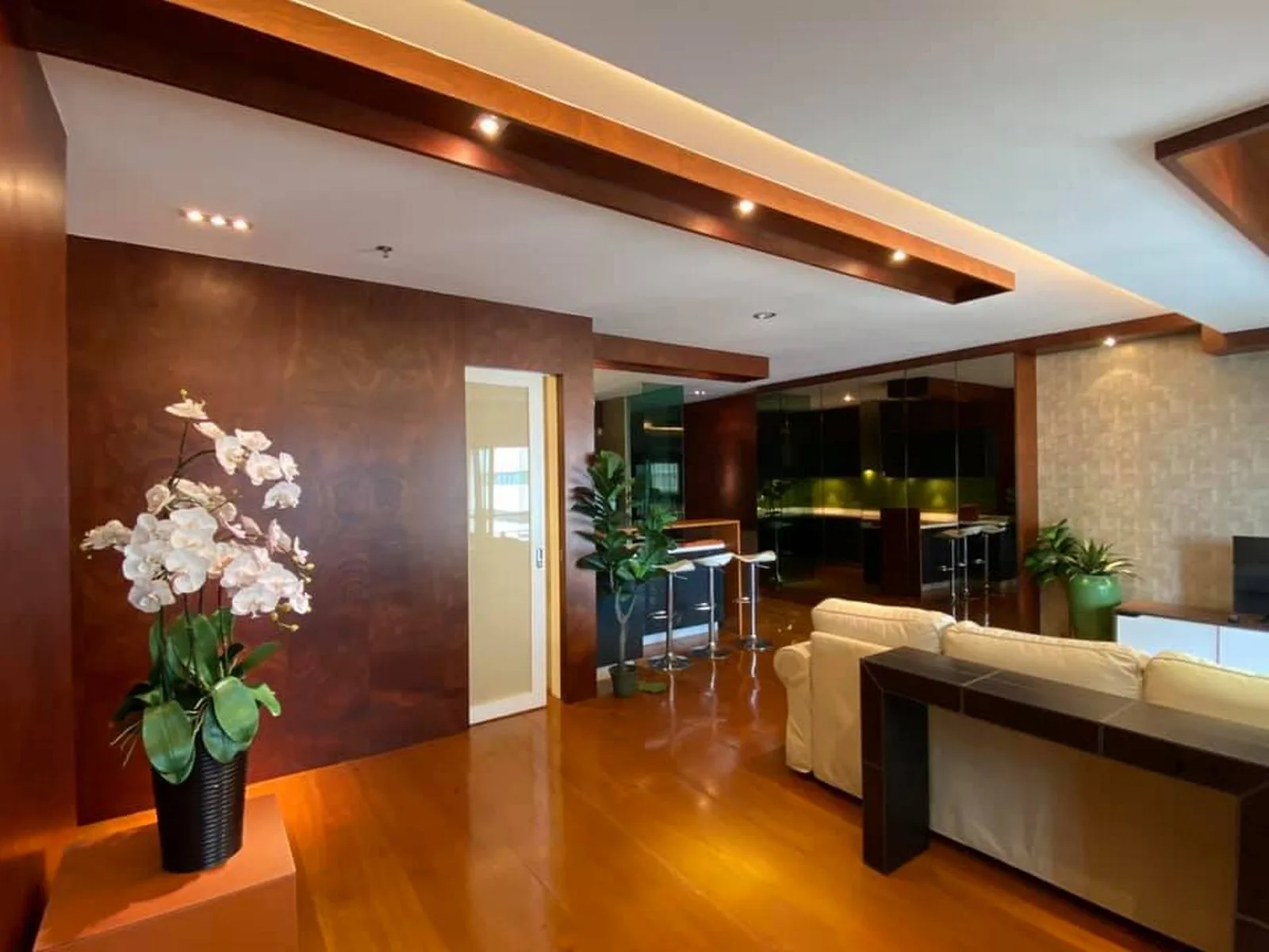Sathorn Gardens — photo 2