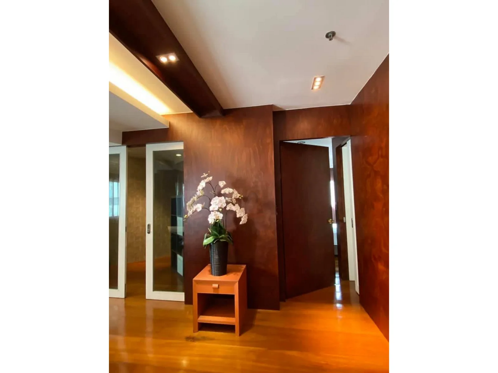 Sathorn Gardens — photo 5