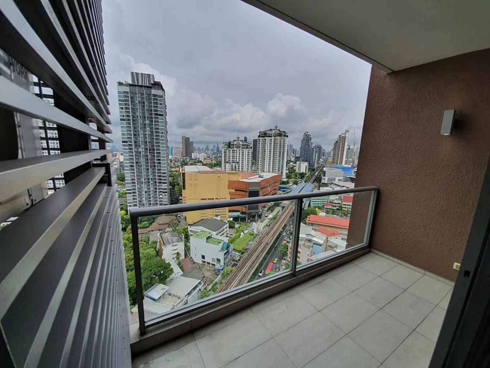 The Lofts Ekkamai — photo 12