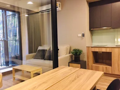 Blossom Condo @ Sathorn - Charoenrat