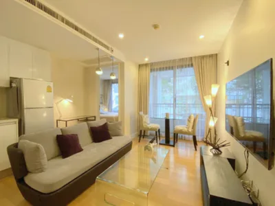 Collezio Sathorn - Pipat