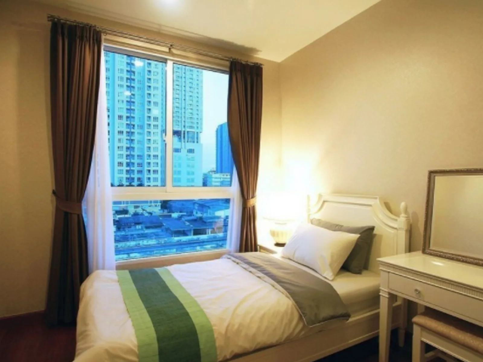Ivy Sathorn 10 — photo 6