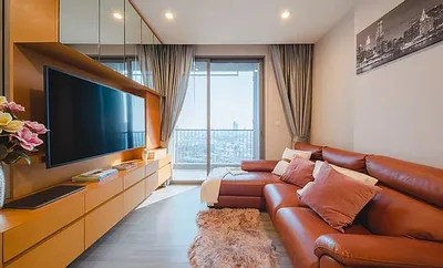 The Room Sathorn - St.Louis