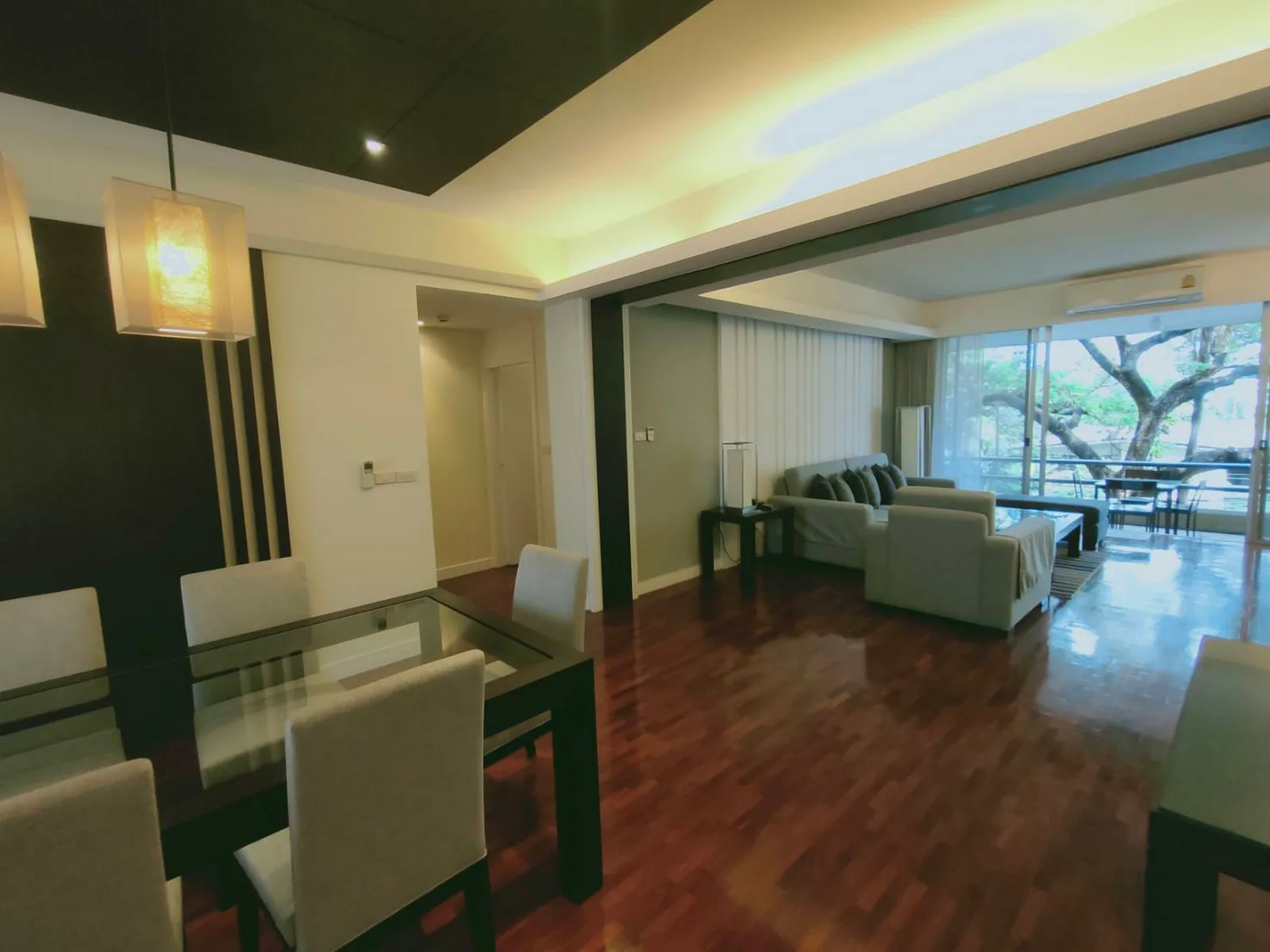 Krystal Court — photo 2