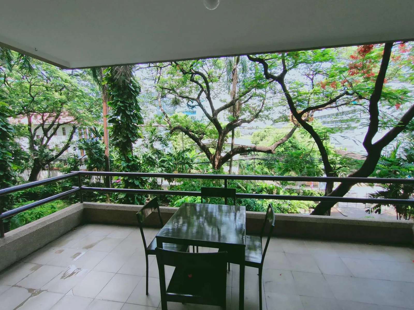 Krystal Court — photo 5