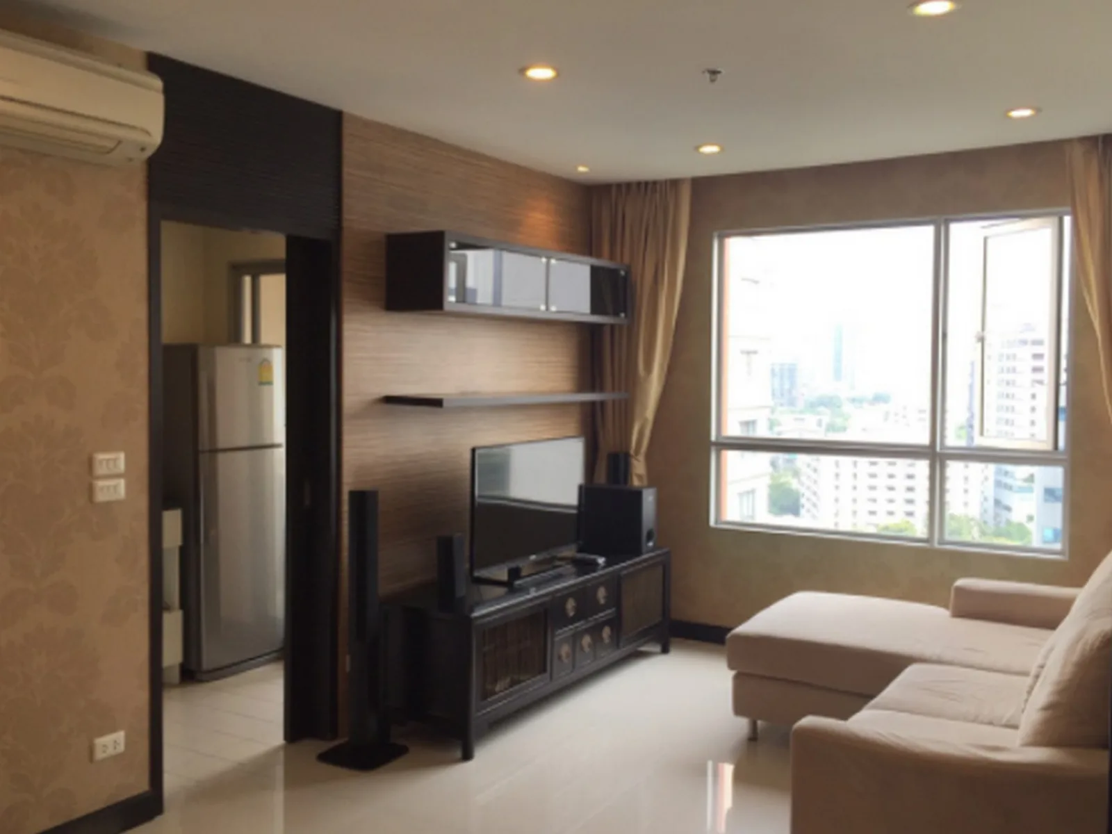 Condo One X Sukhumvit 26 — photo 2