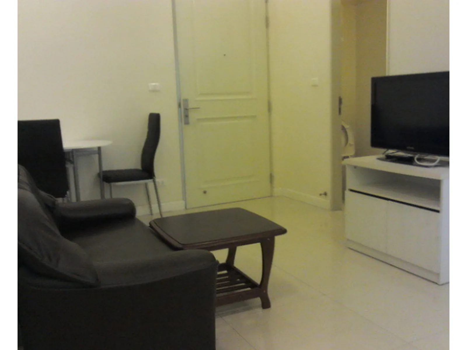 Q. House Condo Sathorn — photo 1