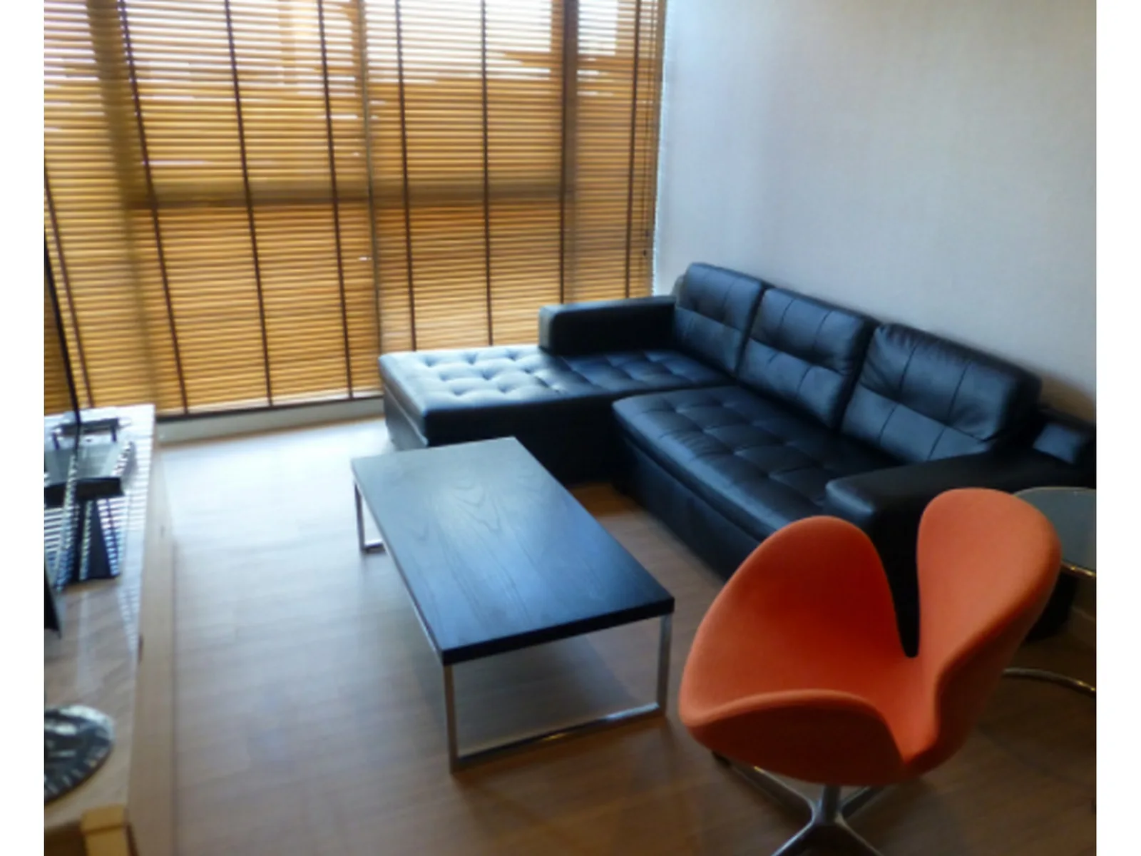 D 25 Thonglor — photo 2