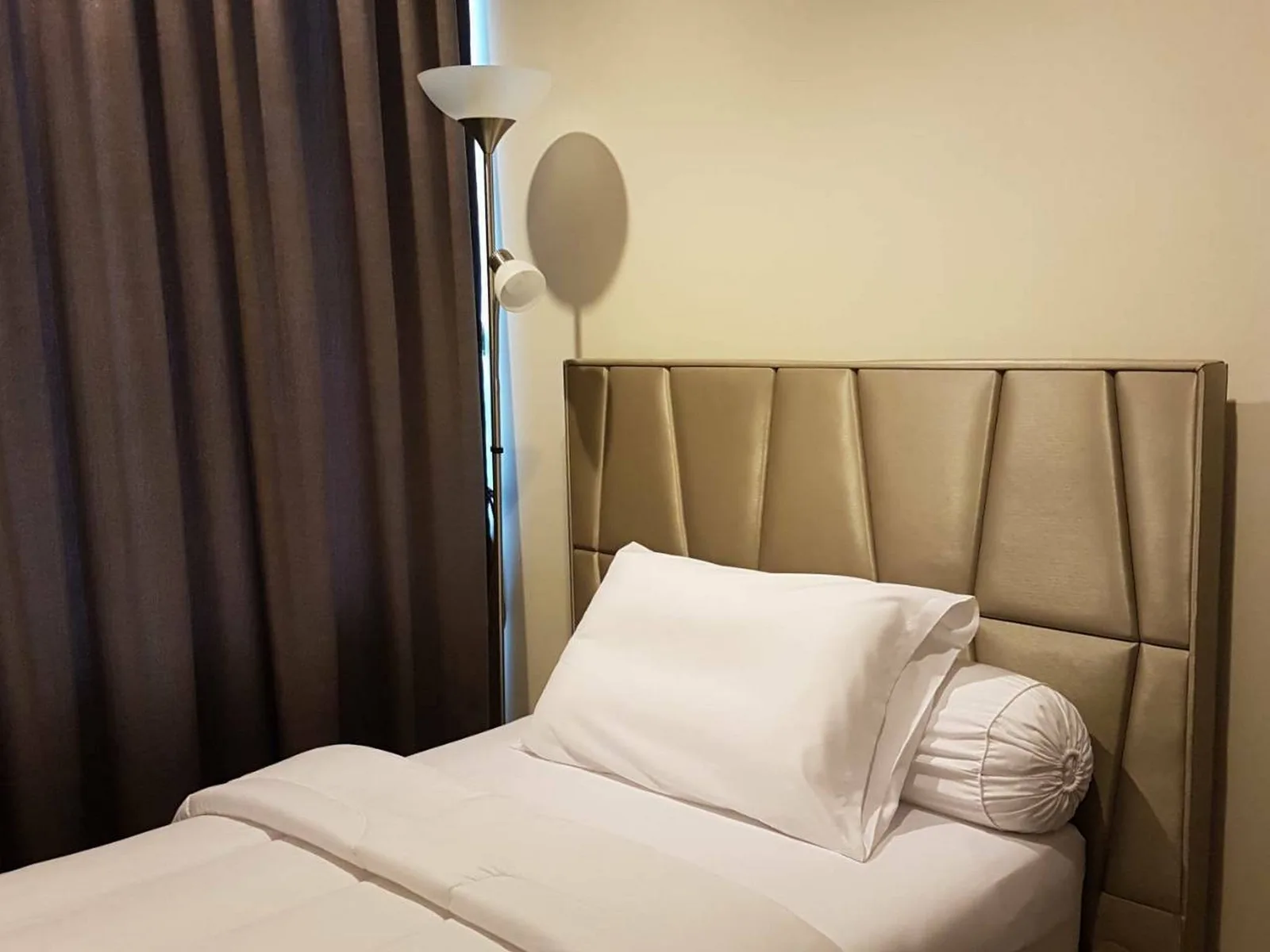 Edge Sukhumvit 23 — photo 5