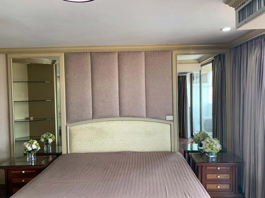 Empire House — photo 5