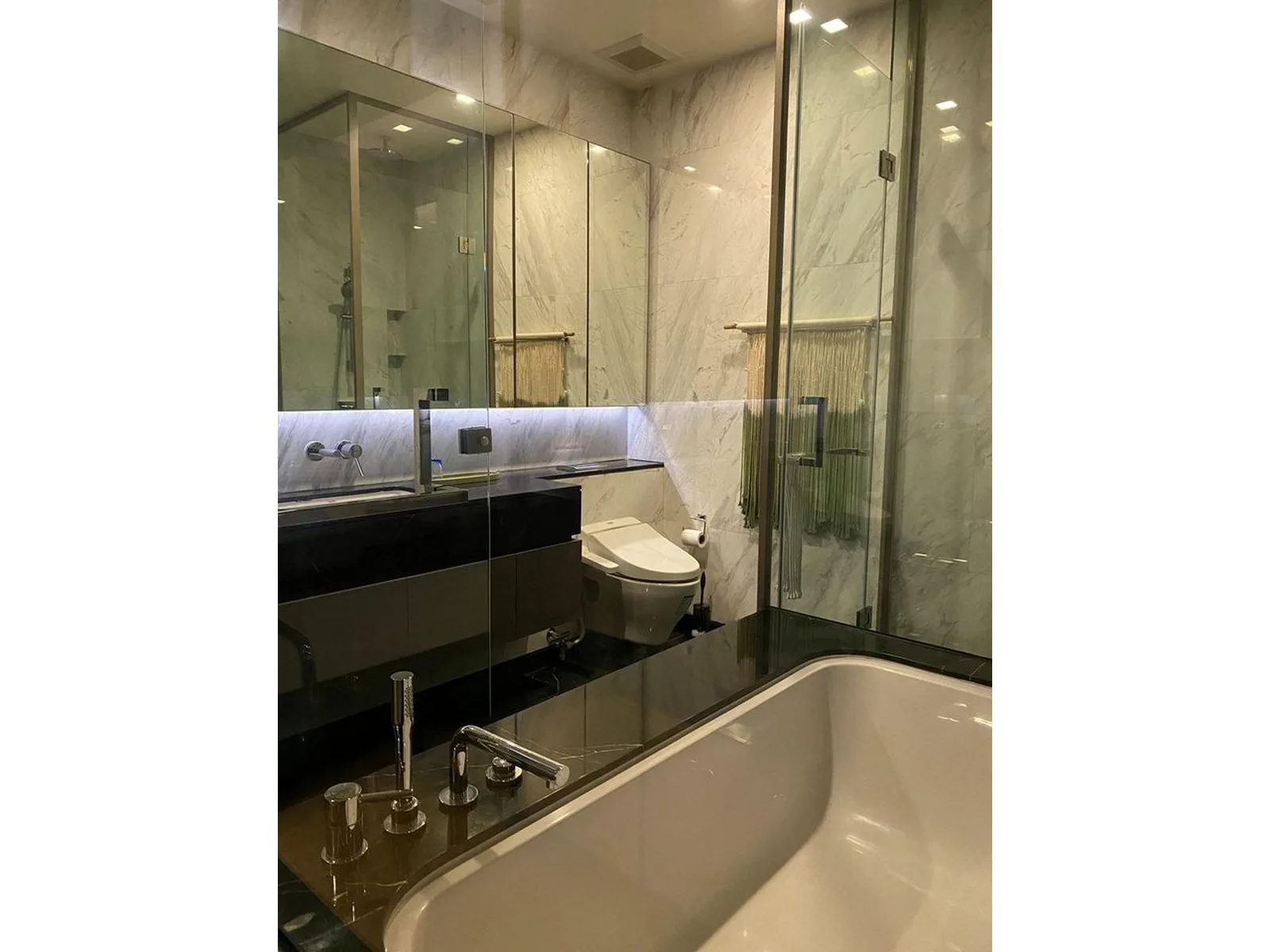 Saladaeng One — photo 11